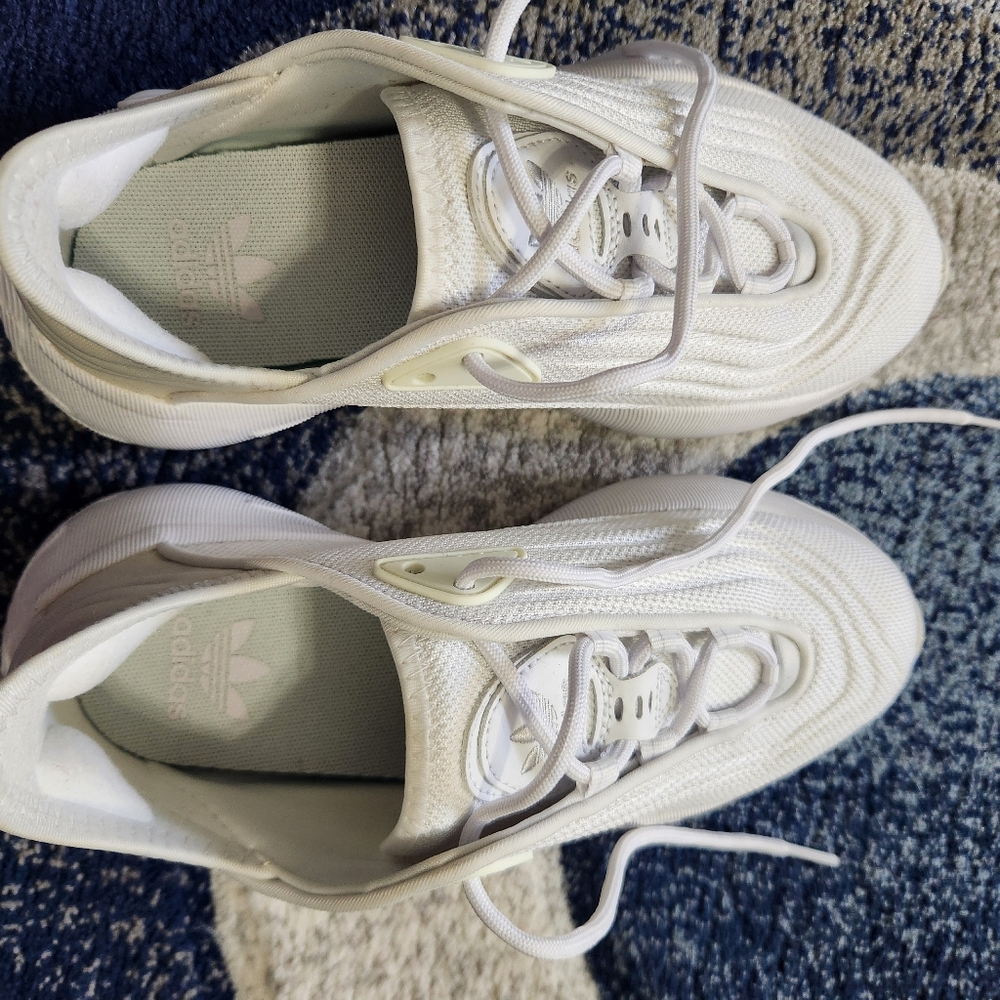 Adidas - Picture 4 of 6